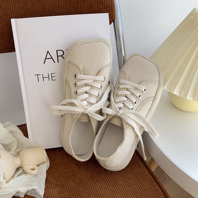 Casual αθλητικά παπούτσια με κορδόνια και επίπεδη σόλα