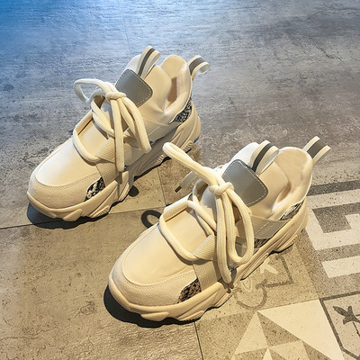 Γυναικεία αθλητικά παπούτσια διάφορα μοντέλα