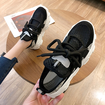 Γυναικεία αθλητικά παπούτσια διάφορα μοντέλα