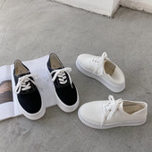 Γυναικεία αθλητικά παπούτσια κλασικό μοντέλο με κορδόνια