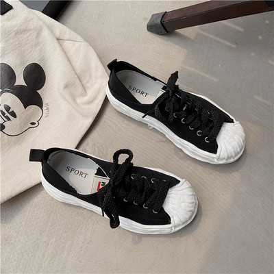 Casual αθλητικά παπούτσια με έμβλημα και κορδόνια για γυναίκες