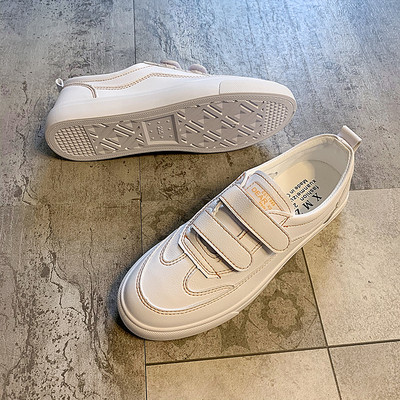 Γυναικεία αθλητικά παπούτσια με velcro και επίπεδη σόλα