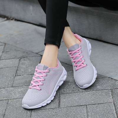 Ανοιξιάτικα γυναικεία αθλητικά παπούτσια από ύφασμα με επίπεδη σόλα