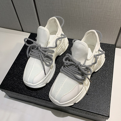 Ženske tenisice - s visokim potplatom i vezicama