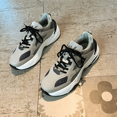 Νέο μοντέλο γυναικεία αναπνεύσιμα αθλητικά παπούτσια με κορδόνια σε γκρι και λευκό χρώμα