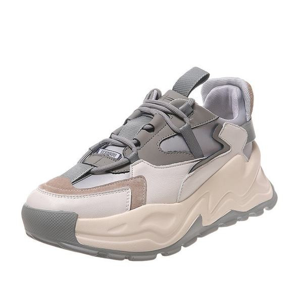 Γυναικεία αθλητικά παπούτσια από οικολογικό δέρμα με τραχιά σόλα