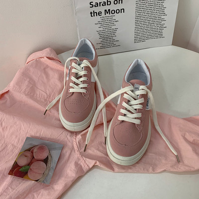 Μοντέρνα γυναικεία αθλξτικά παπούτσια με κορδόνια