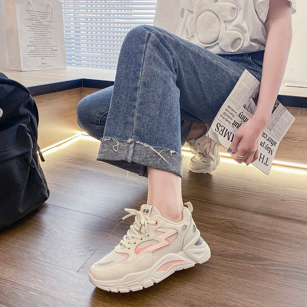 Νέο μοντέλο αθλητικά παπούτσια άνοιξης-καλοκαιριού από οικολογικό δέρμα και υφάσματα