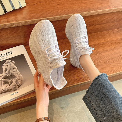 Καλοκαιρινά αθλητικά παπούτσια με κορδόνια