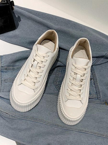 Sieviešu noapaļotas ikdienas kedas ar biezām zolēm