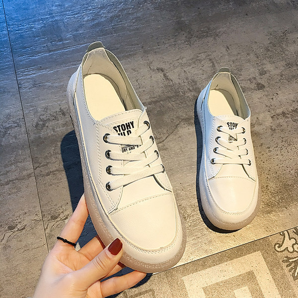 Tenisi dama din piele ecologica cu talpa plata si sireturi