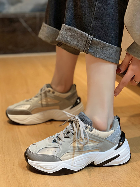 Jauns sieviešu kedu modelis ar šņorēm - trīs krāsās