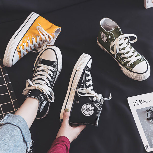 Tenisi dama inalti din stofa cu cravate in mai multe culori