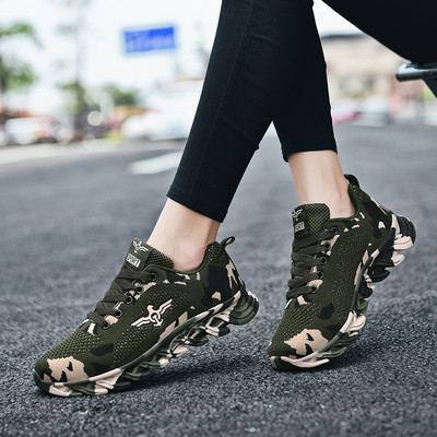 Kamuflāžas sieviešu kedas ar šņorēm