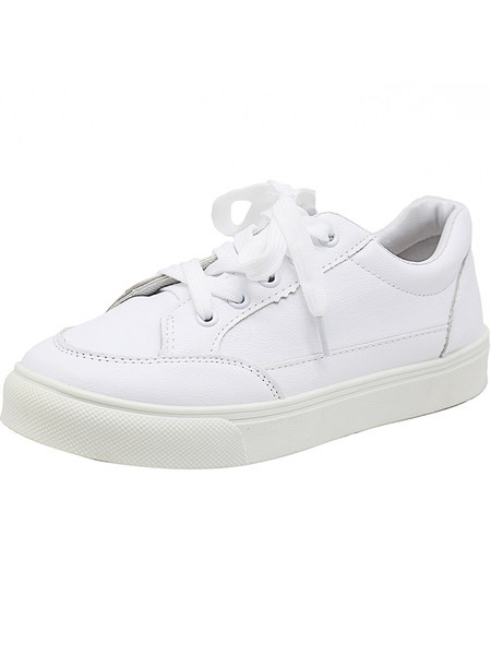 Sieviešu ādas kedas ar mežģīnēm un plakanu zoli