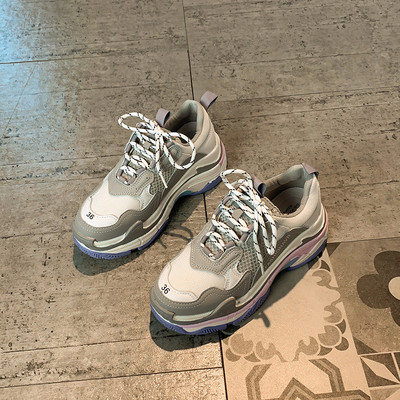 Jauns sieviešu kedu modelis ar raupju zoli - vairākas krāsas