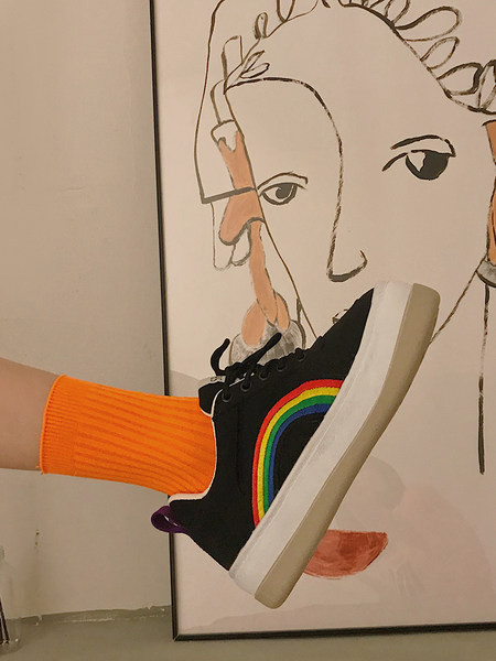 Adidași casual cu broderie și talpă plată