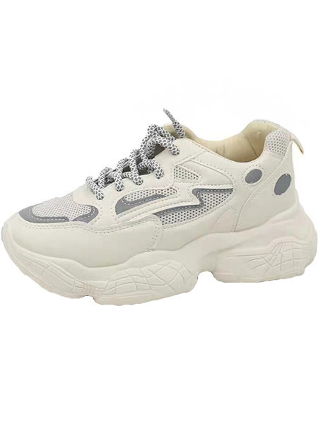 Ikdienas kedas ar raupju zoli un mežģīnēm trīs krāsās