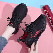 Elpojošas sieviešu kedas no tekstila ar plakanu zoli