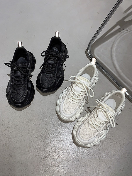 Sieviešu kedas ar mežģīnēm-eko ādu