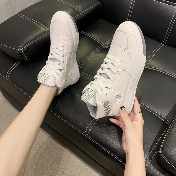 Adidași înalți de damă cu inscripție și șireturi