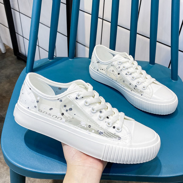 Vasarai piemērotas ikdienas sieviešu kedas ar plakanām zolēm