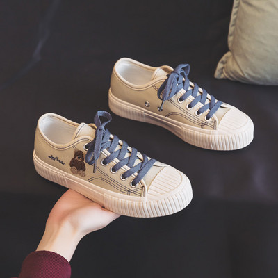 Adidasi de dama cu aplicatie si talpa plata in diferite culori