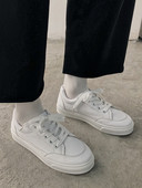 Ikdienas sieviešu kedas - tīrs modelis