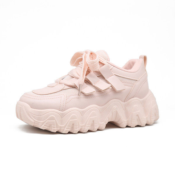 Jauns kedu modelis ar raupju zoli un šņorēm - divu krāsu