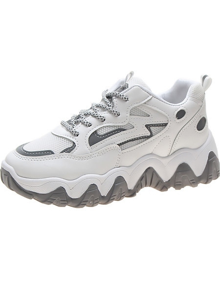 Ikdienas sieviešu kedas ar raupju zoli