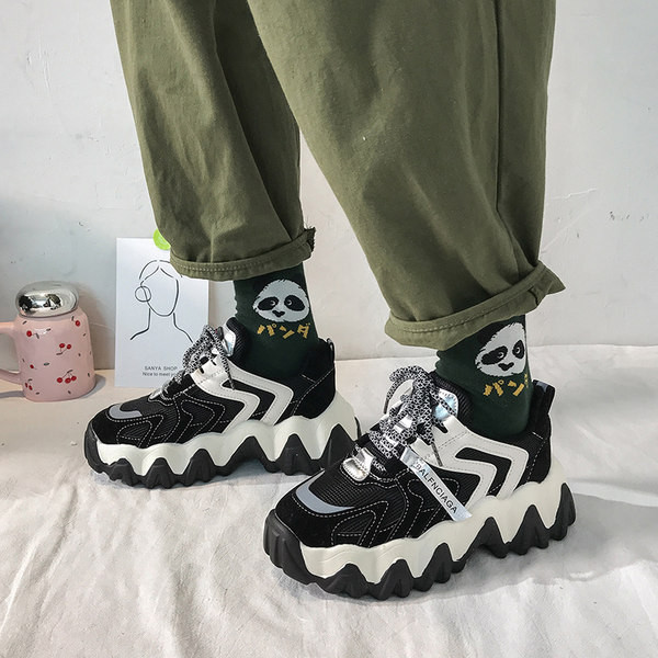 Pavasara kedas no mākslīgās ādas un zamšādas ar šņorēm