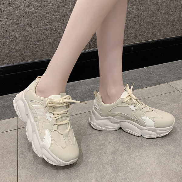 Jauns ikdienas kedu modelis ar raupju zoli