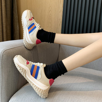 Sieviešu modernas kedas ar mežģīnēm divās krāsās