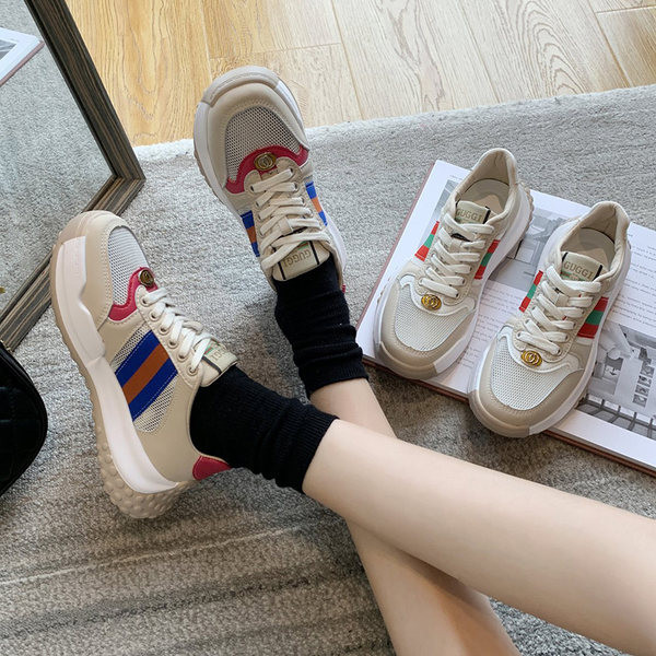 Sieviešu modernas kedas ar mežģīnēm divās krāsās