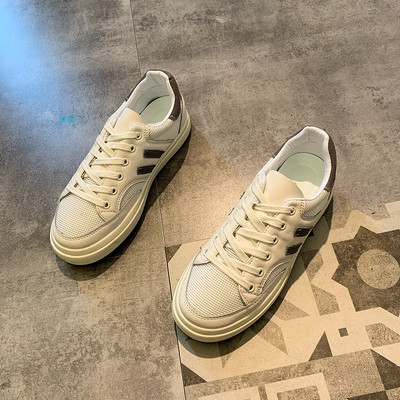 Sieviešu kedas no eko ādas ar šņorēm un plakanu zoli