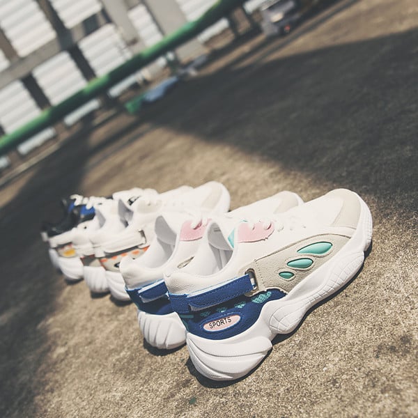 Sieviešu sporta apavi ar šņorēm un velcro