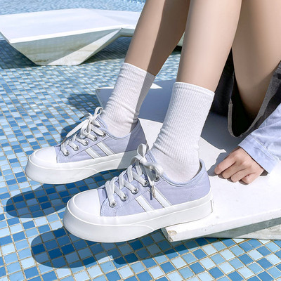 Μοντέρνα γυναικεία  γυναικεία αθλητικά παπούτσια  με σόλα πάχους 4 cm σε δύο χρώματα