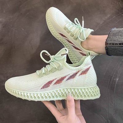 Model nou de adidasi textile de dama potriviti pentru vara