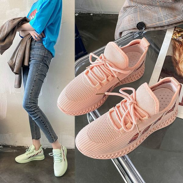 Model nou de adidasi textile de dama potriviti pentru vara