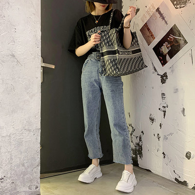 Ikdienas kedas ar augstām zolēm un šņorēm