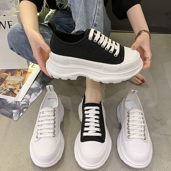 Ikdienas kedas ar augstām zolēm un šņorēm