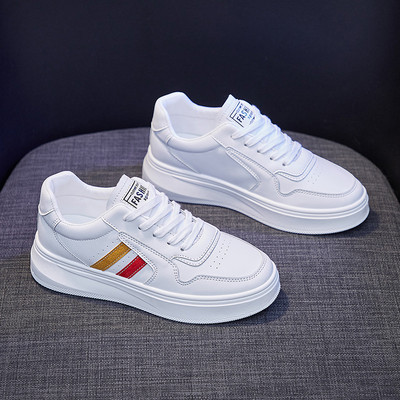 Sieviešu kedas ar lencēm no mākslīgās ādas