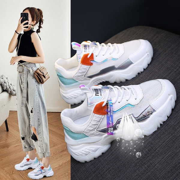 Sieviešu krāsainas kedas ar mežģīnēm un raupju zoli