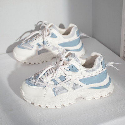 Ikdienas sieviešu kedas ar raupju zoli un mežģīnēm