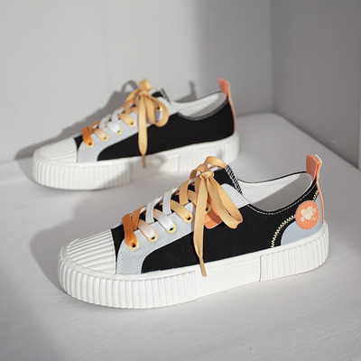 Νέο μοντέλο χρωματιστά γυναικεία αθλητικά παπούτσια με επίπεδη σόλα