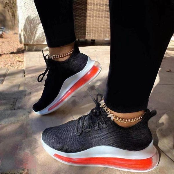 Tekstila kedas ar kameru zolē