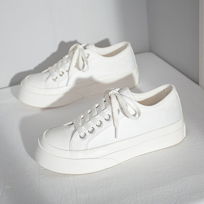 Model nou de adidasi dama cu talpa plate - mai multe culori