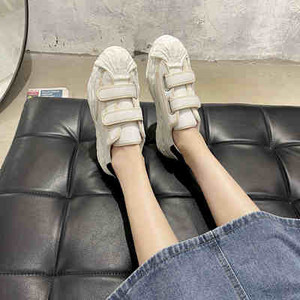 Adidasi de dama cu inchidere cu velcro