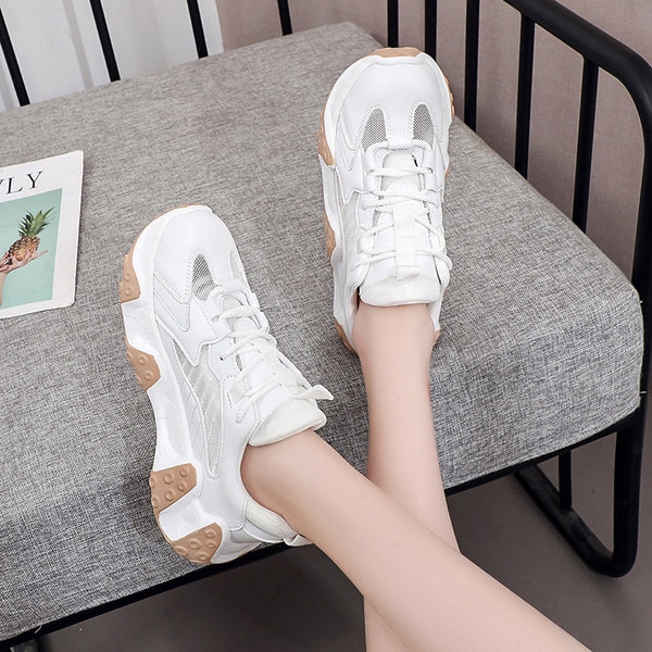 Sieviešu kedas ar 5 cm platformu un šņorēm