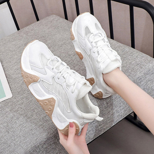 Sieviešu kedas ar 5 cm platformu un šņorēm